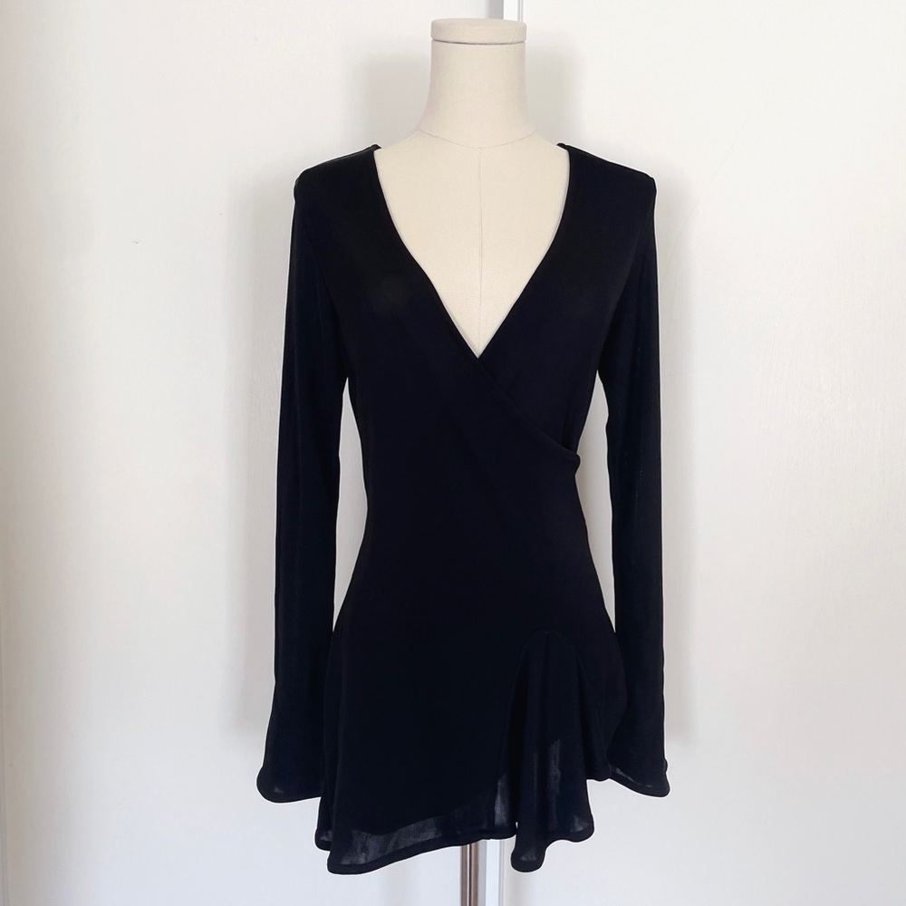 NWT Bebe- V-Neck Flared Long Sleeve Tunic